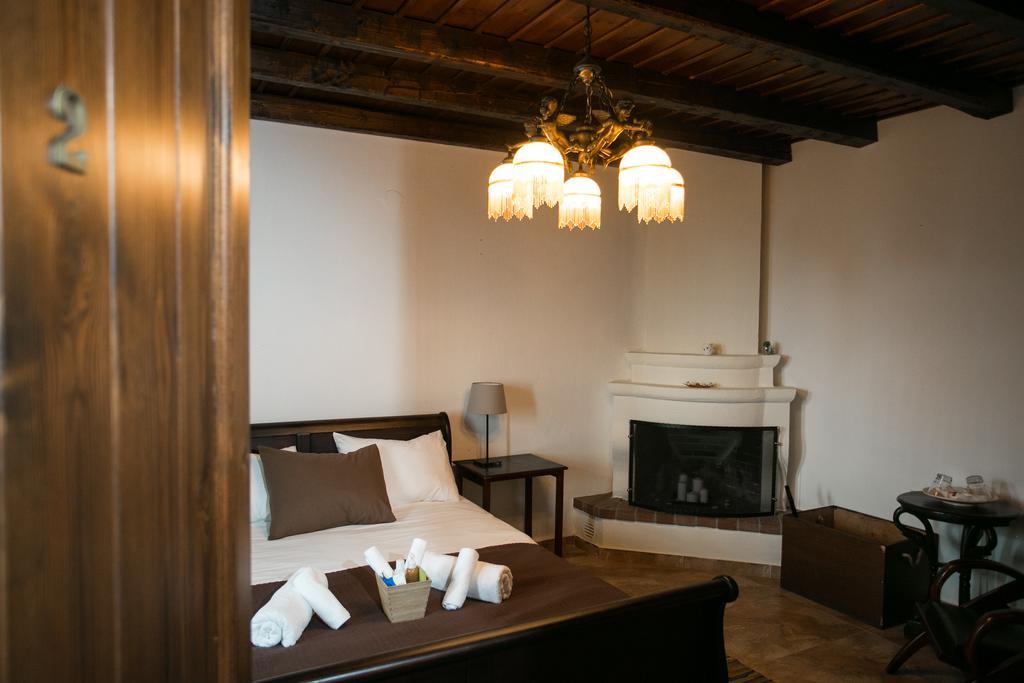 Enastron Guesthouse Palaios Panteleimonas Phòng bức ảnh
